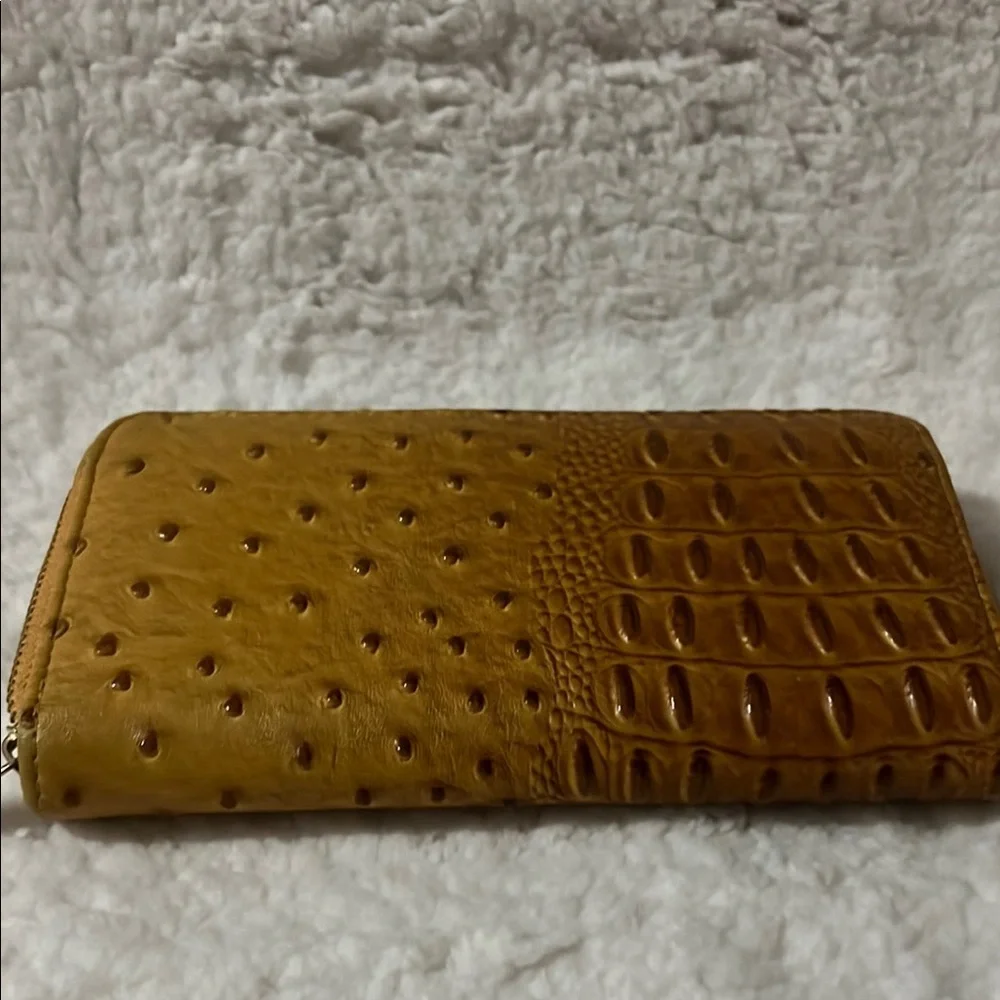 Ostrich Faux leather‎ Brown Textured Wallet